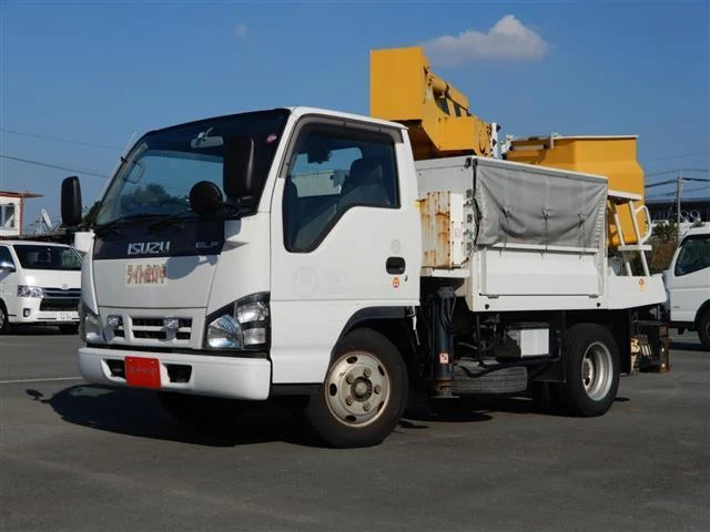 2006 Isuzu Elf