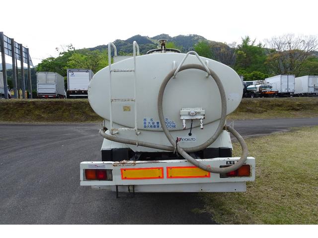 2006 Mitsubishi Fuso Canter – thumbnail 4