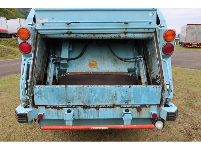 2008 Isuzu Elf – thumbnail 4