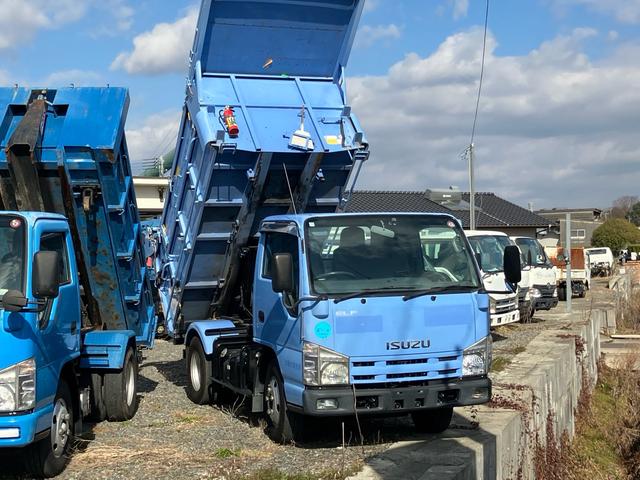 2009 Isuzu Elf – thumbnail 3