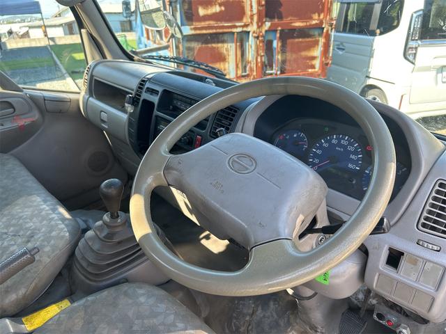 2001 Hino Dutro – thumbnail 2