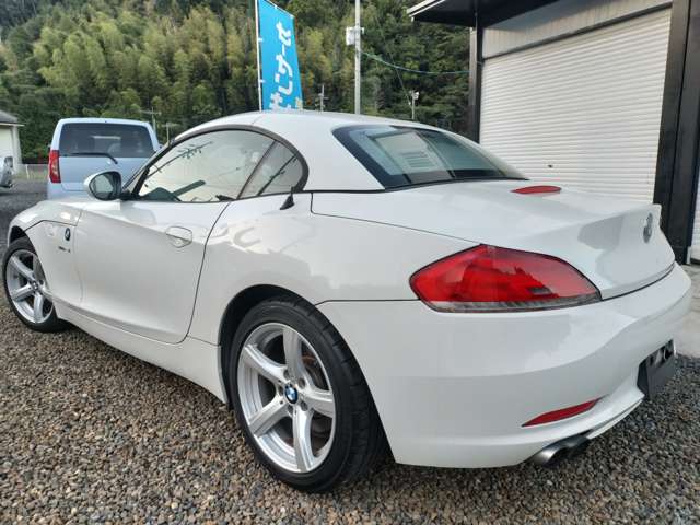 2010 BMW Z4 – thumbnail 4