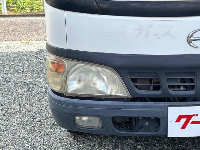 2005 Hino Dutro – thumbnail 4