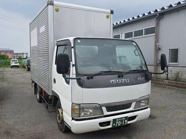2002 Isuzu Elf – thumbnail 2