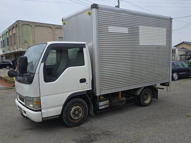 2002 Isuzu Elf – thumbnail 4