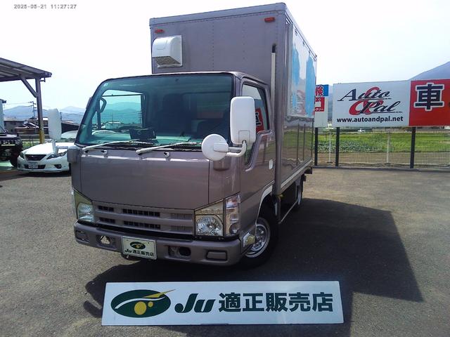 2011 Isuzu Elf