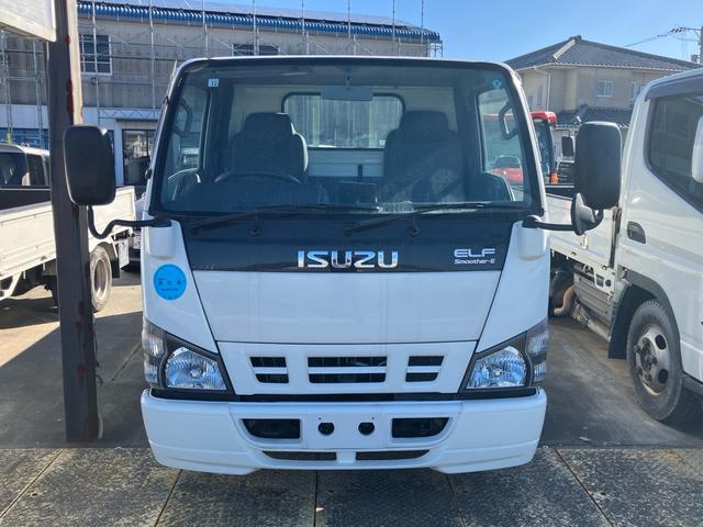 2004 Isuzu Elf – thumbnail 2