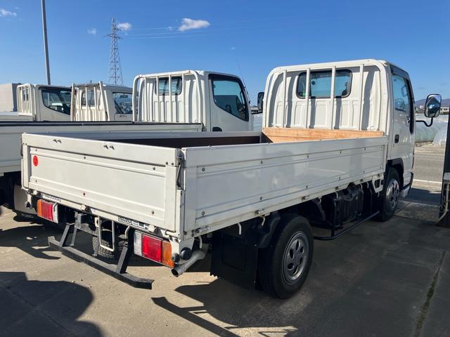 2004 Isuzu Elf – thumbnail 4