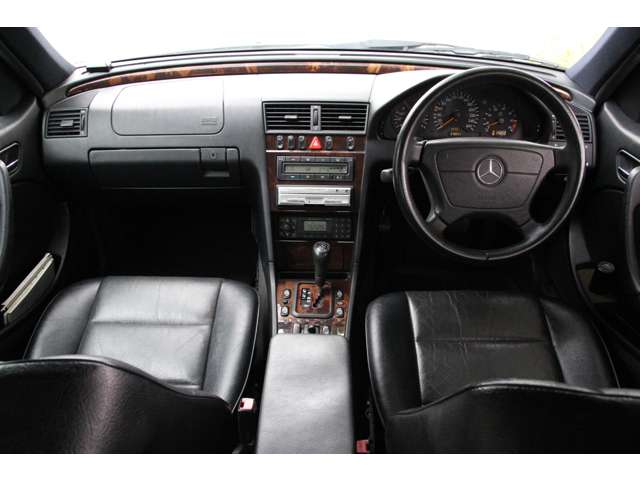 2000 Mercedes-Benz C-Class – thumbnail 2