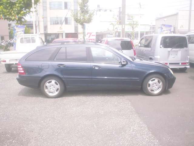 2002 Mercedes-Benz C-Class Wagon – thumbnail 4