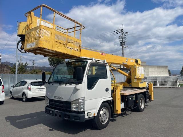 2009 Isuzu Elf