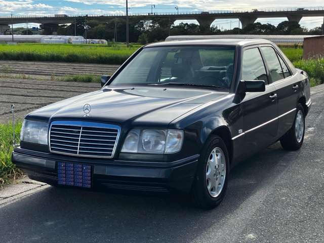1995 Mercedes-Benz E-Class – thumbnail 2