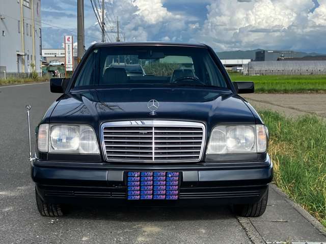 1995 Mercedes-Benz E-Class – thumbnail 4