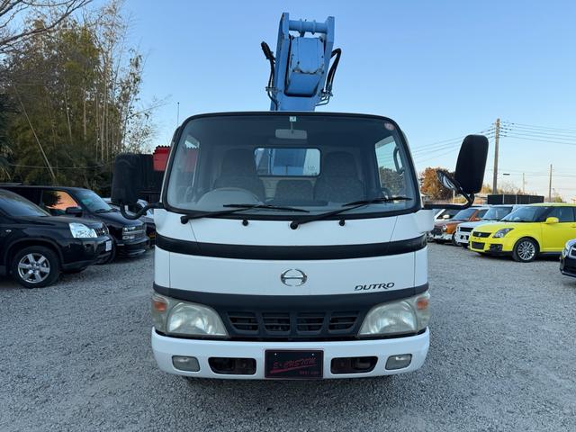 2004 Hino Dutro – thumbnail 2