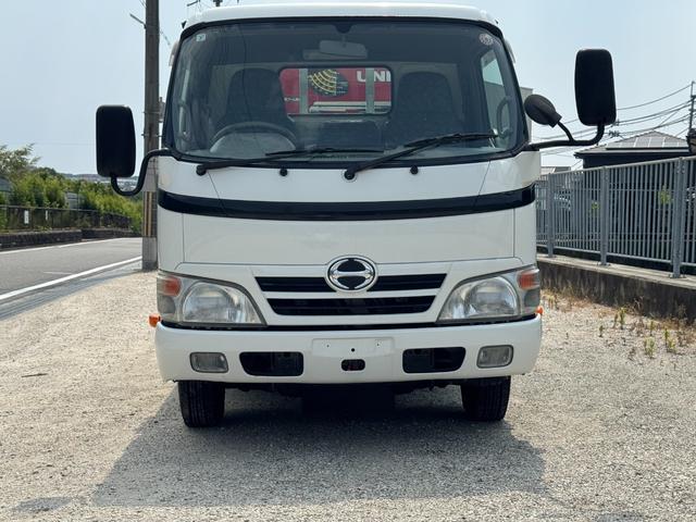 2011 Hino Dutro – thumbnail 2