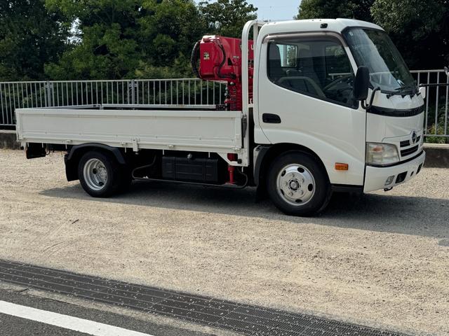 2011 Hino Dutro – thumbnail 4