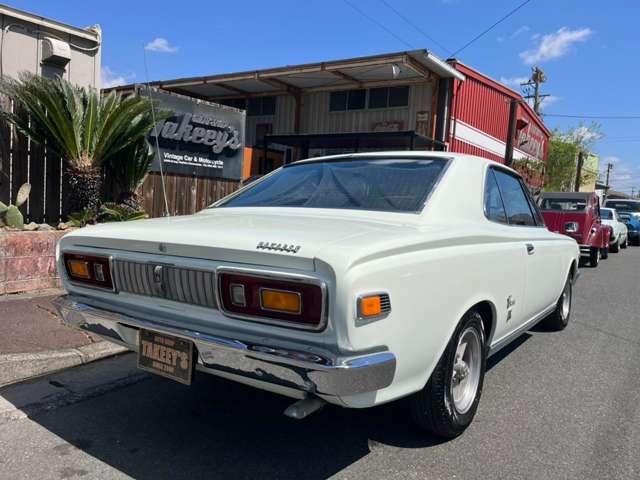 1970 Toyota Crown – thumbnail 2