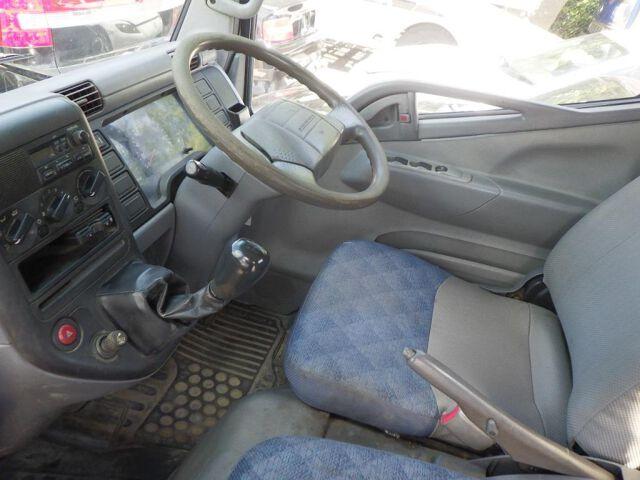 2005 Mitsubishi Fuso Canter – thumbnail 3