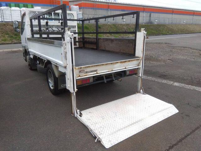 2000 Mitsubishi Fuso Canter – thumbnail 2