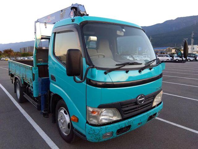 2010 Hino Dutro – thumbnail 4