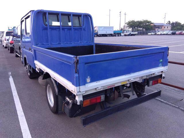 2011 Mitsubishi Fuso Canter – thumbnail 2