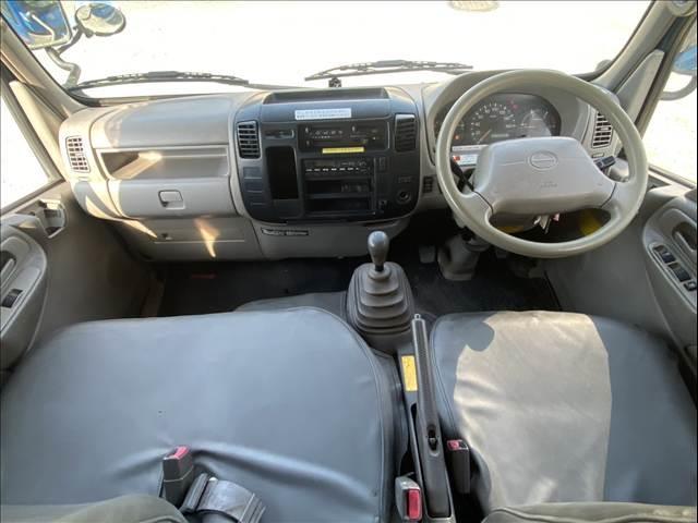 2009 Hino Dutro – thumbnail 3