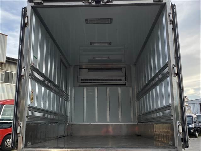 2011 Mitsubishi Fuso Canter – thumbnail 3