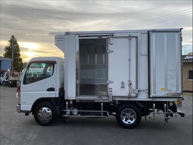 2011 Mitsubishi Fuso Canter – thumbnail 4