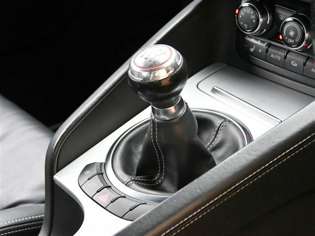 2010 Audi TT – thumbnail 2