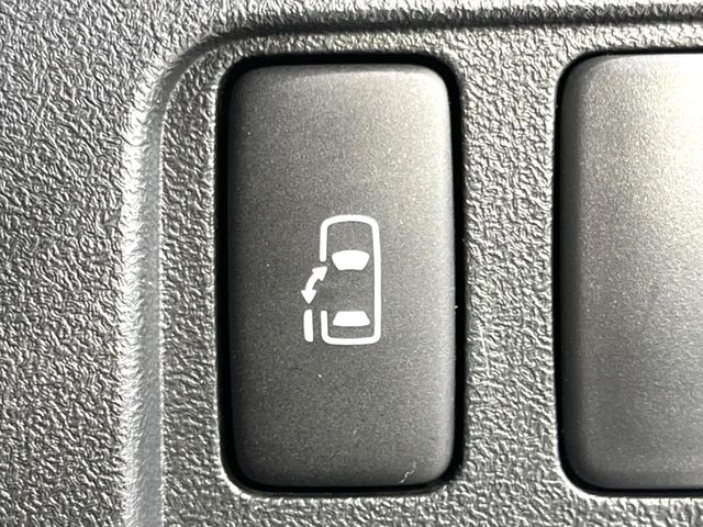 2011 Daihatsu Tanto – thumbnail 4