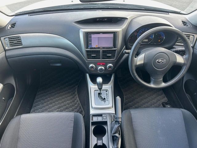 2009 Subaru Impreza Hatchback – thumbnail 2