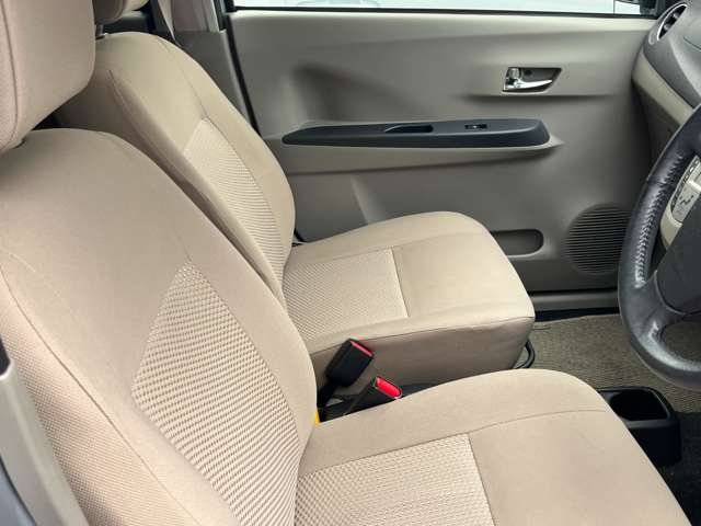 2011 Daihatsu Mira e:S – thumbnail 4