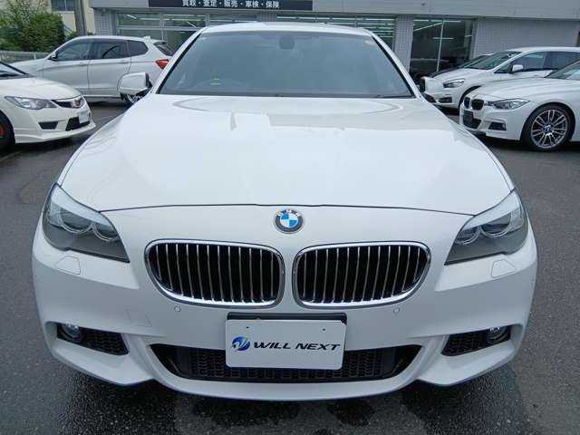 2011 BMW 5 Series – thumbnail 4