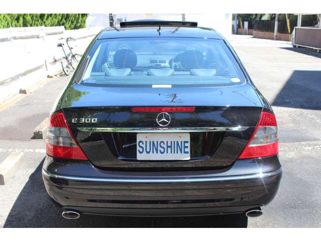 2008 Mercedes-Benz E-Class – thumbnail 4