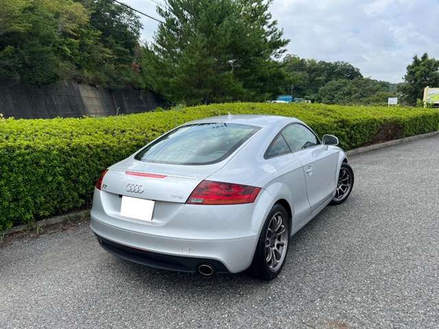 2011 Audi TT – thumbnail 4