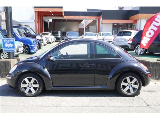 2006 Volkswagen New Beetle – thumbnail 3