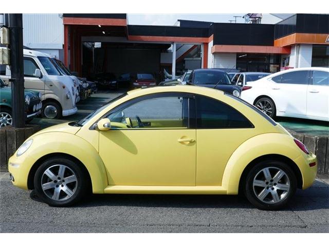 2007 Volkswagen New Beetle – thumbnail 3