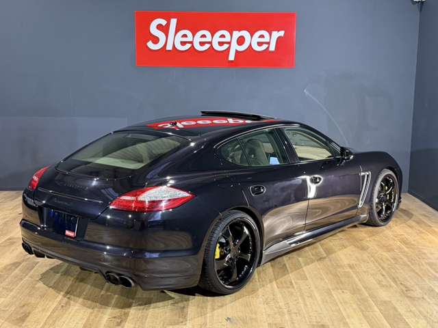 2011 Porsche Panamera – thumbnail 4