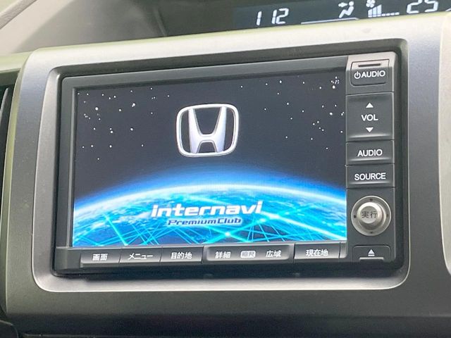 2011 Honda Stepwgn – thumbnail 3