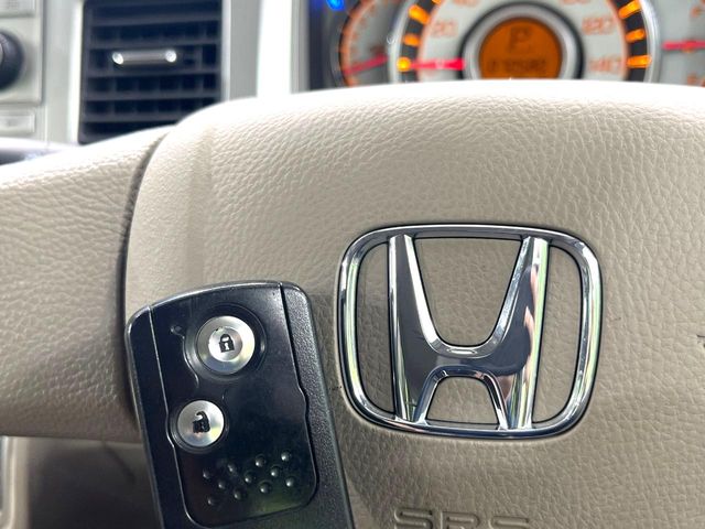 2011 Honda Life – thumbnail 4
