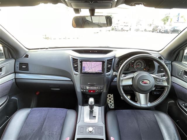 2010 Subaru Legacy B4 – thumbnail 3