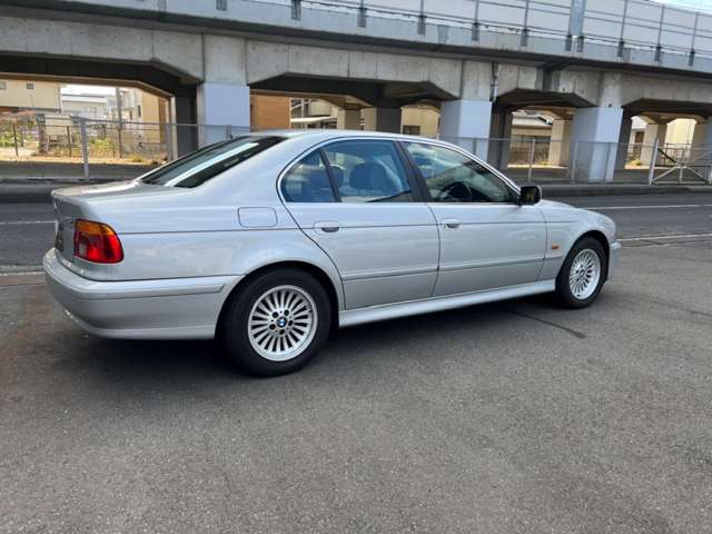 2001 BMW 5 Series – thumbnail 3