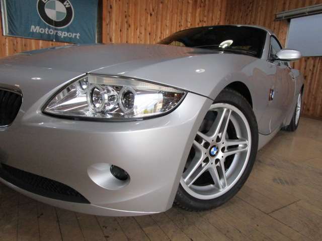2004 BMW Z4 – thumbnail 4