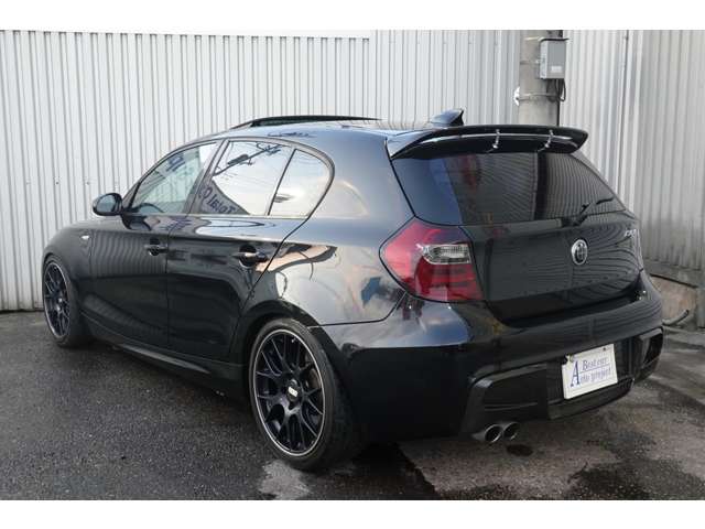2010 BMW 1 Series – thumbnail 2