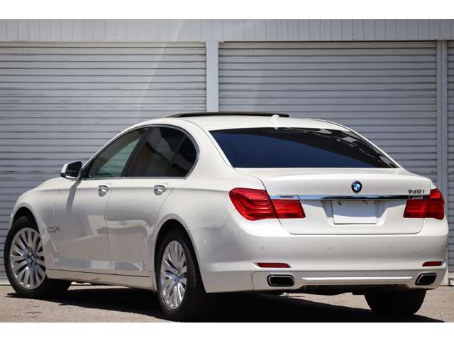2009 BMW 7 Series – thumbnail 2