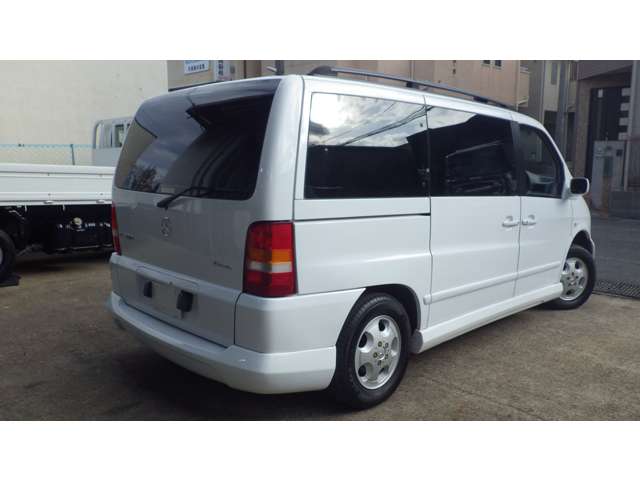 2000 Mercedes-Benz V-Class – thumbnail 2