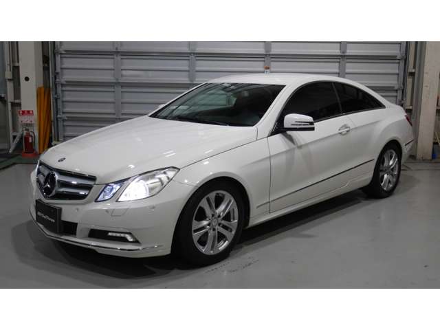2011 Mercedes-Benz E-Class Coupe – thumbnail 2