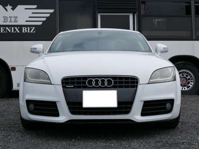 2010 Audi TT – thumbnail 2
