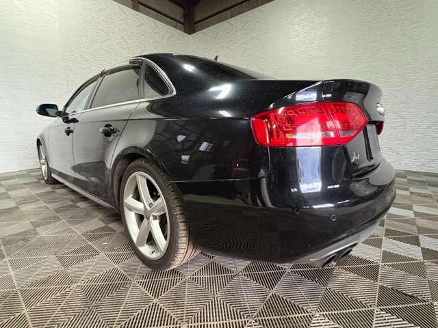 2011 Audi A4 – thumbnail 4