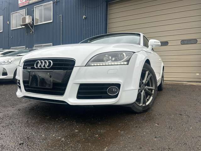 2011 Audi TT – thumbnail 2